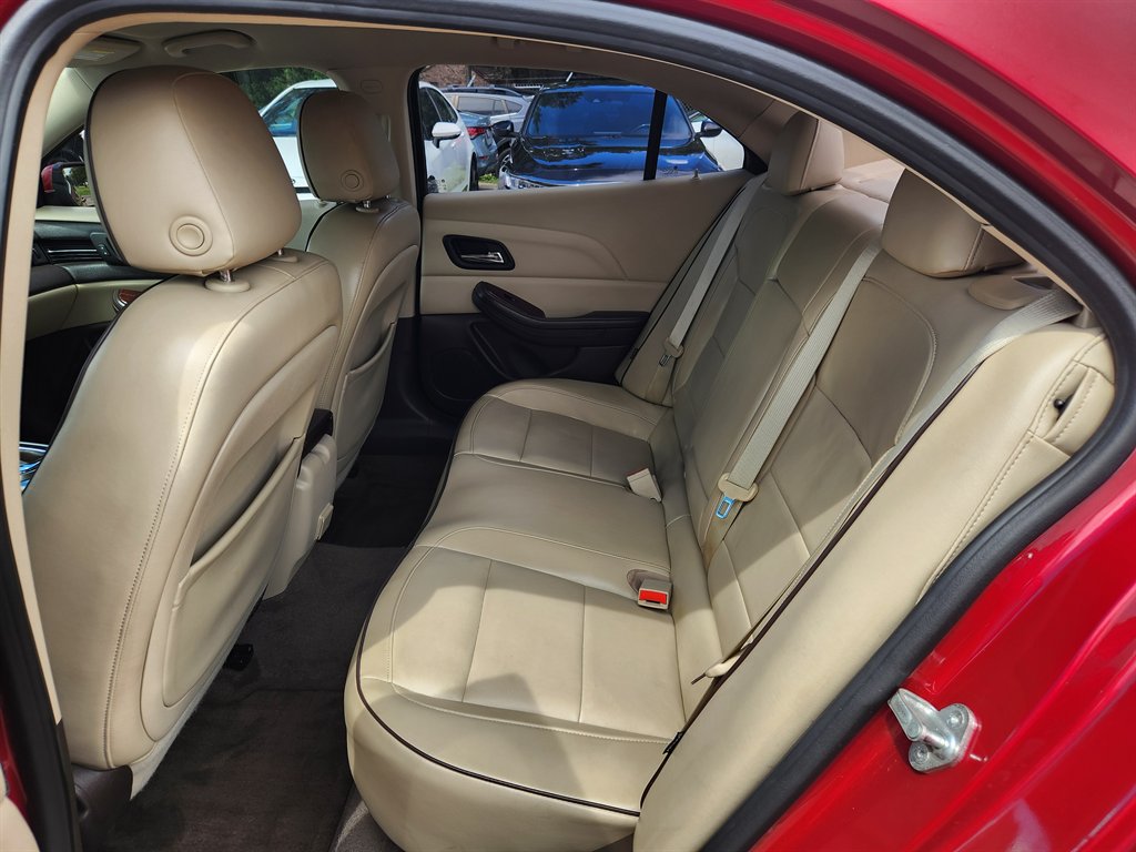 2013 Chevrolet Malibu - $9,995