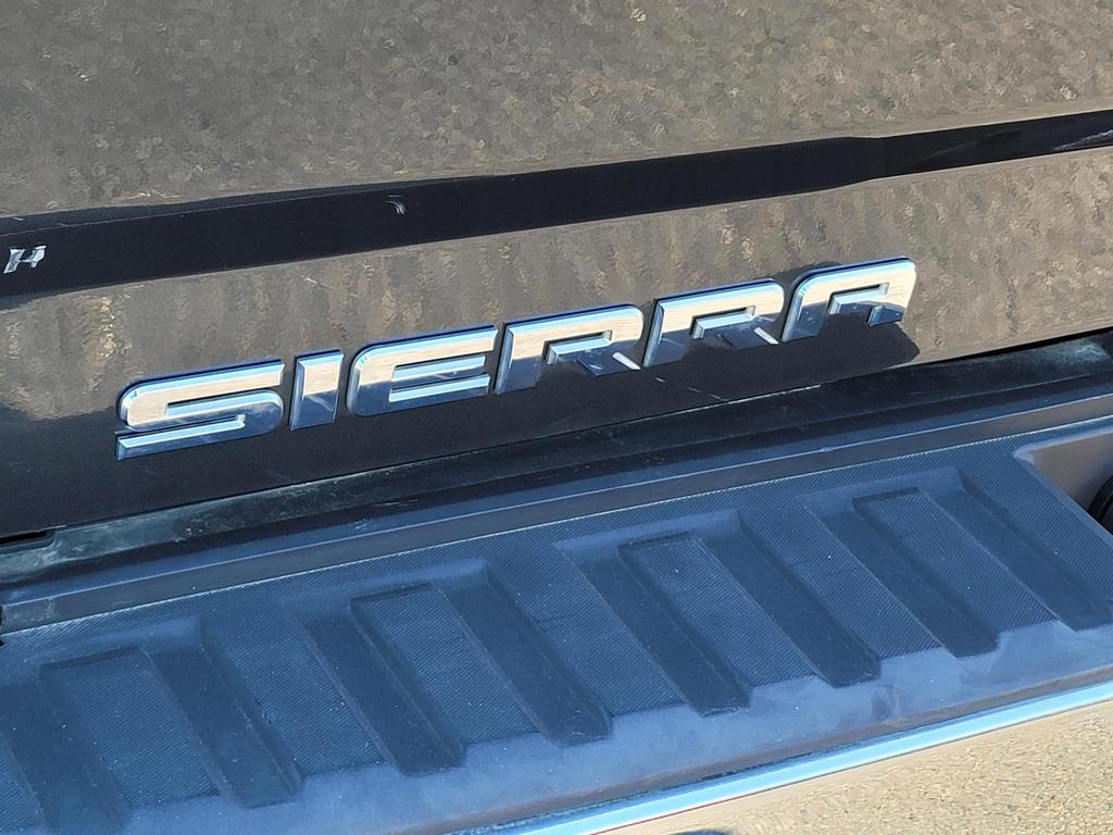 2018 GMC Sierra 1500 SLT photo