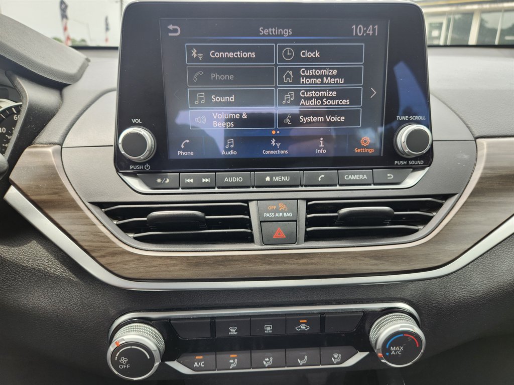 2023 Nissan Altima - $17,800