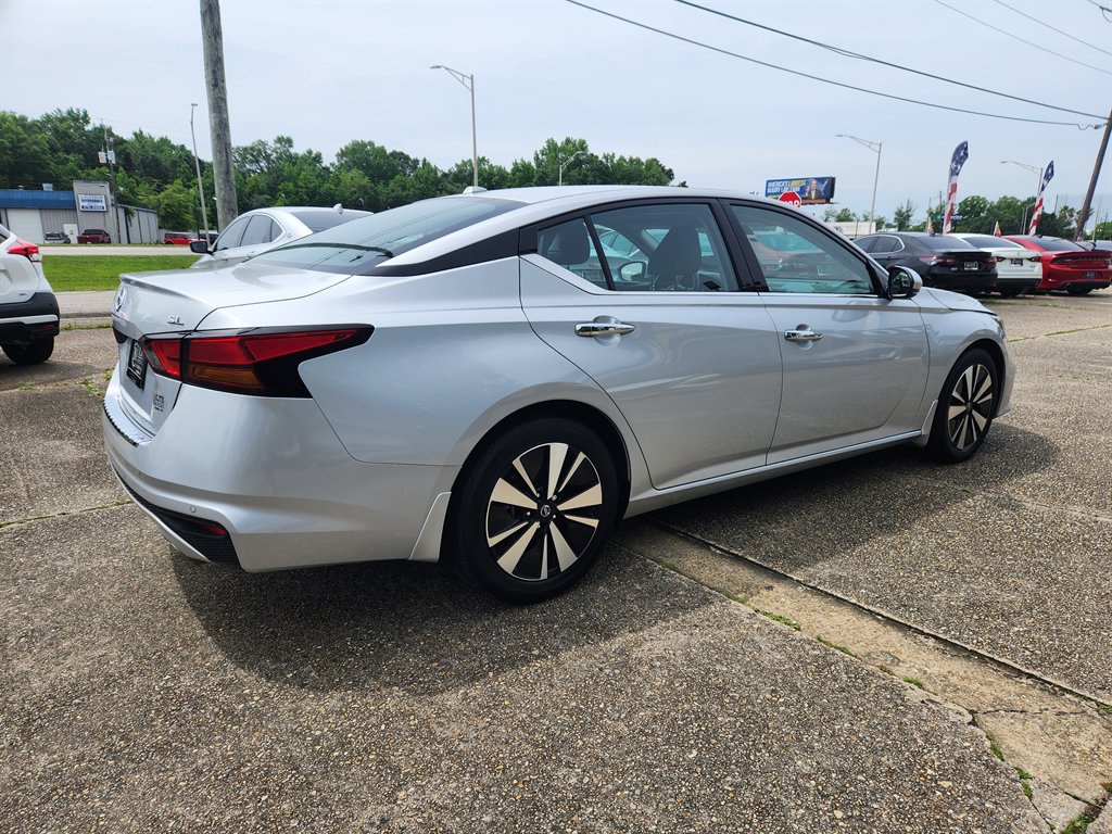 2021 Nissan Altima - $15,995