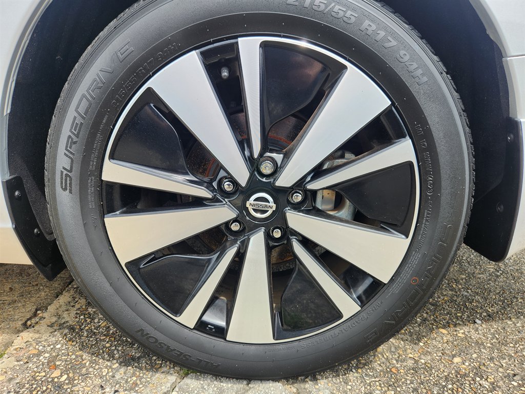 2021 Nissan Altima - $15,995