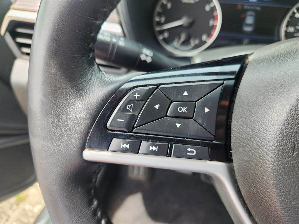 2021 Nissan Altima - $15,995