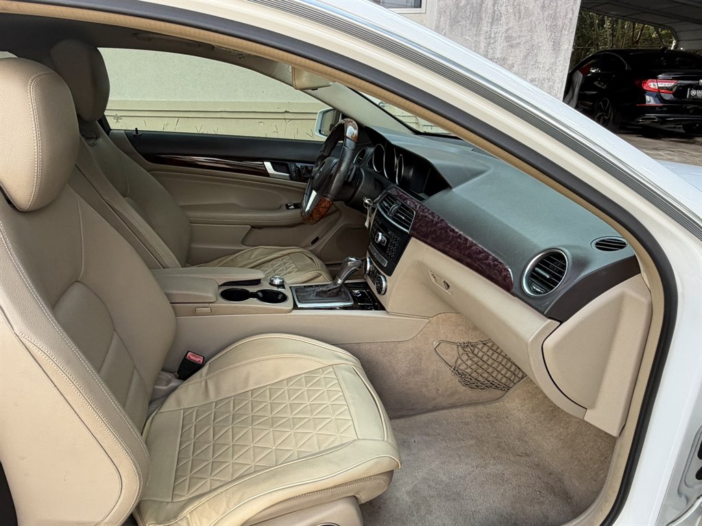 2015 Mercedes-Benz C-Class - $11,899