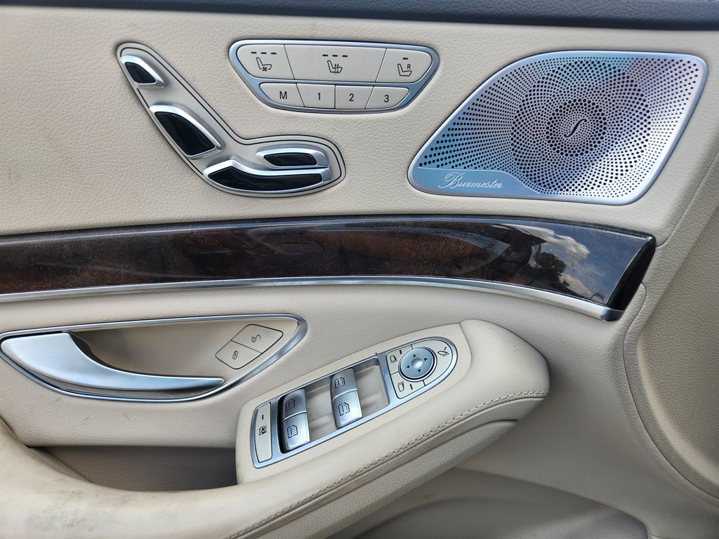 2019 Mercedes-Benz S-class - $35,995