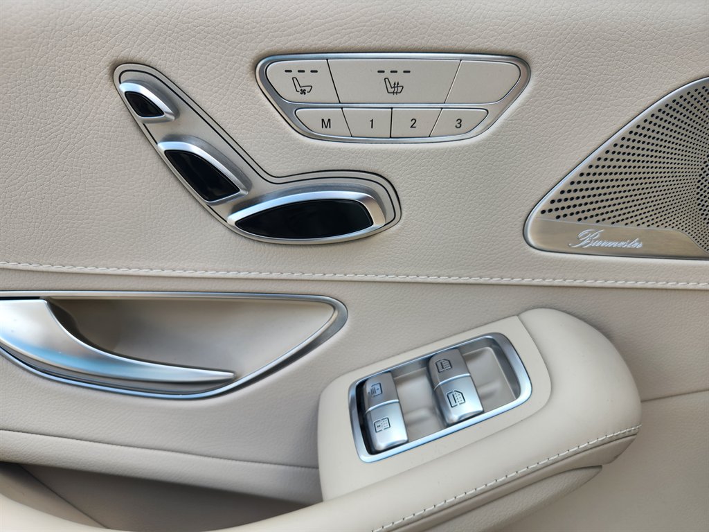 2019 Mercedes-Benz S-class - $35,995