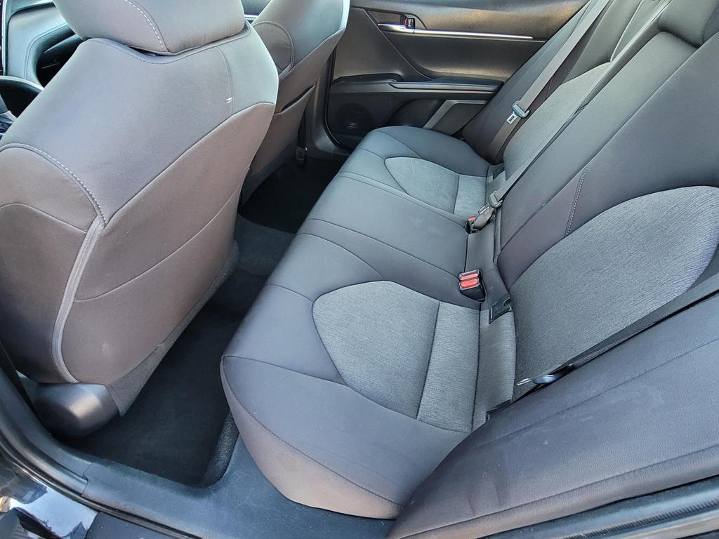 2021 Toyota Camry LE photo