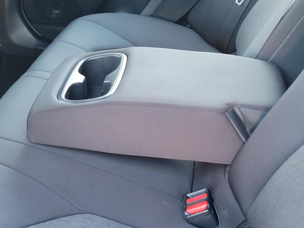 2021 Toyota Camry LE photo