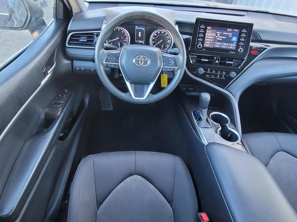 2021 Toyota Camry LE photo