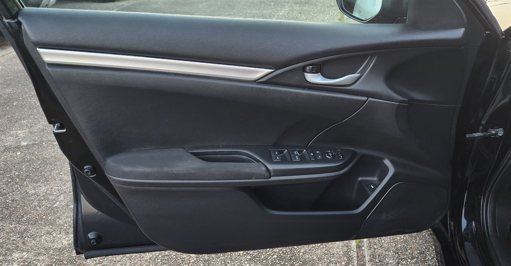 2016 Honda Civic - $11,995