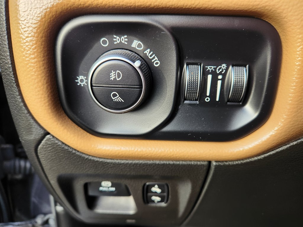 2019 Ram 1500 - $25,995