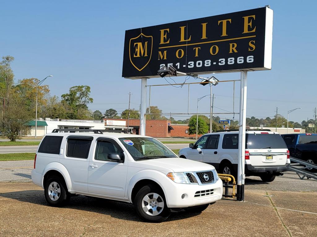 2012 Nissan Pathfinder S photo