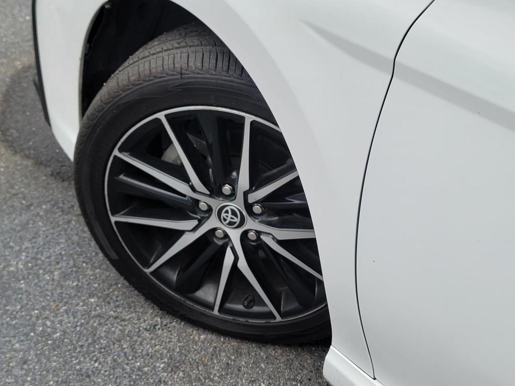 2022 Toyota Camry SE photo