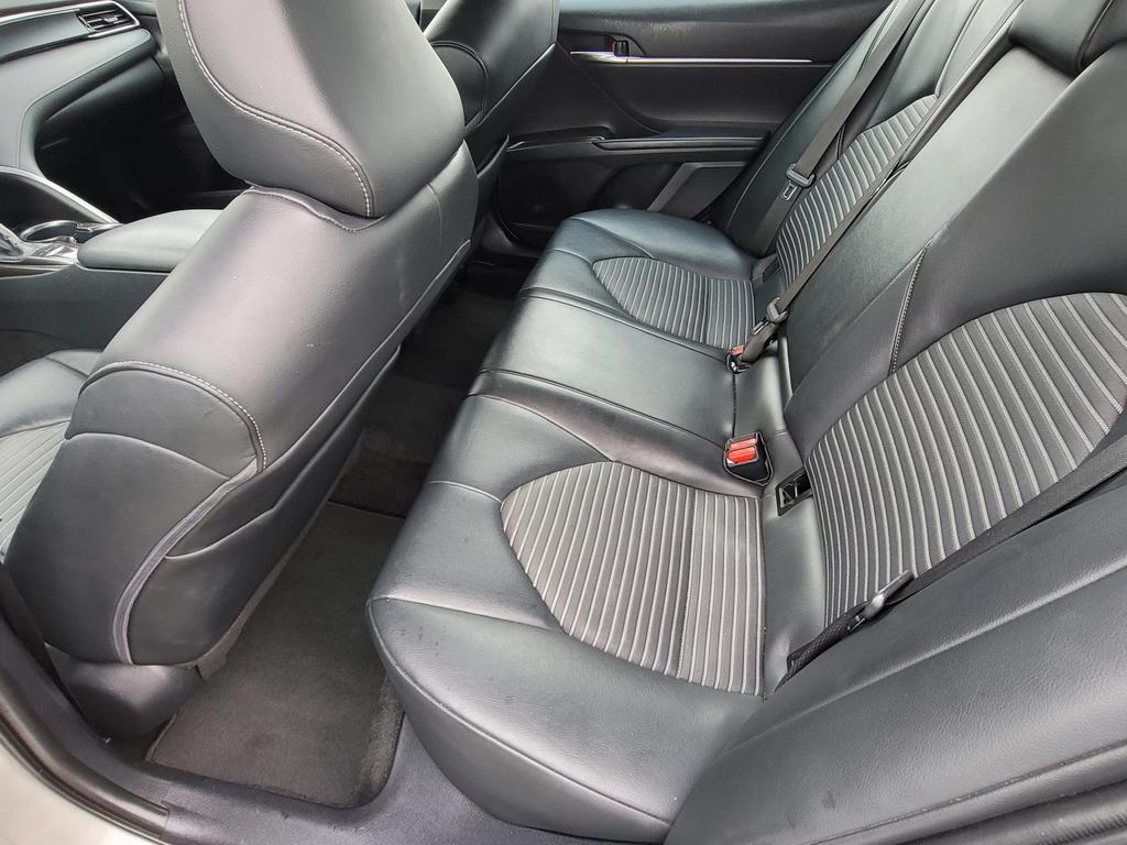 2022 Toyota Camry SE photo