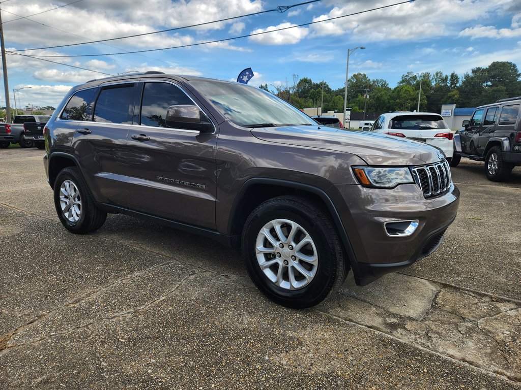 2021 Jeep Cherokee - $17,995