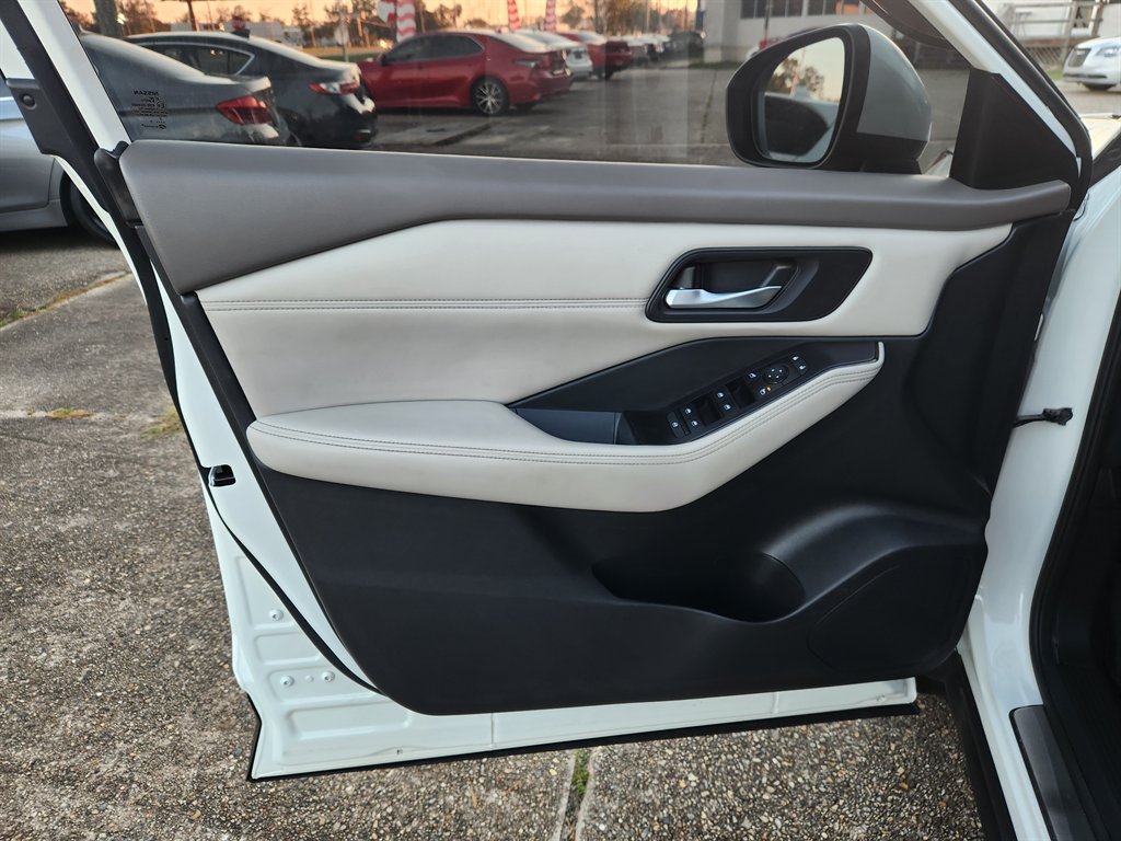 2022 Nissan Rogue - $15,995