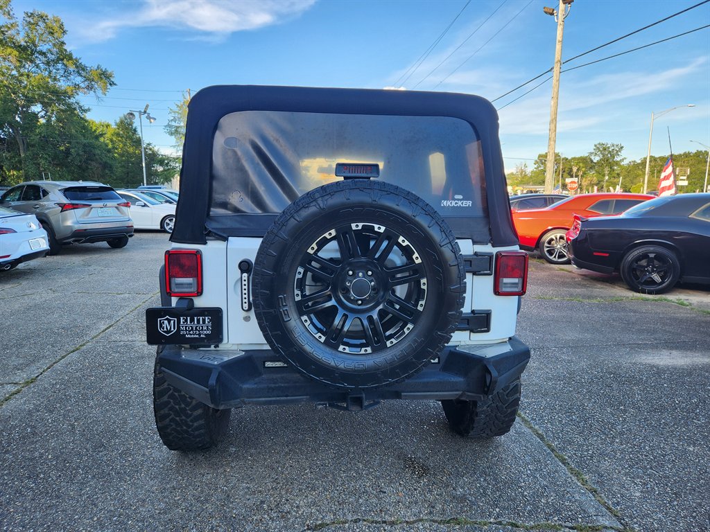 2015 Jeep Wrangler - $15,995