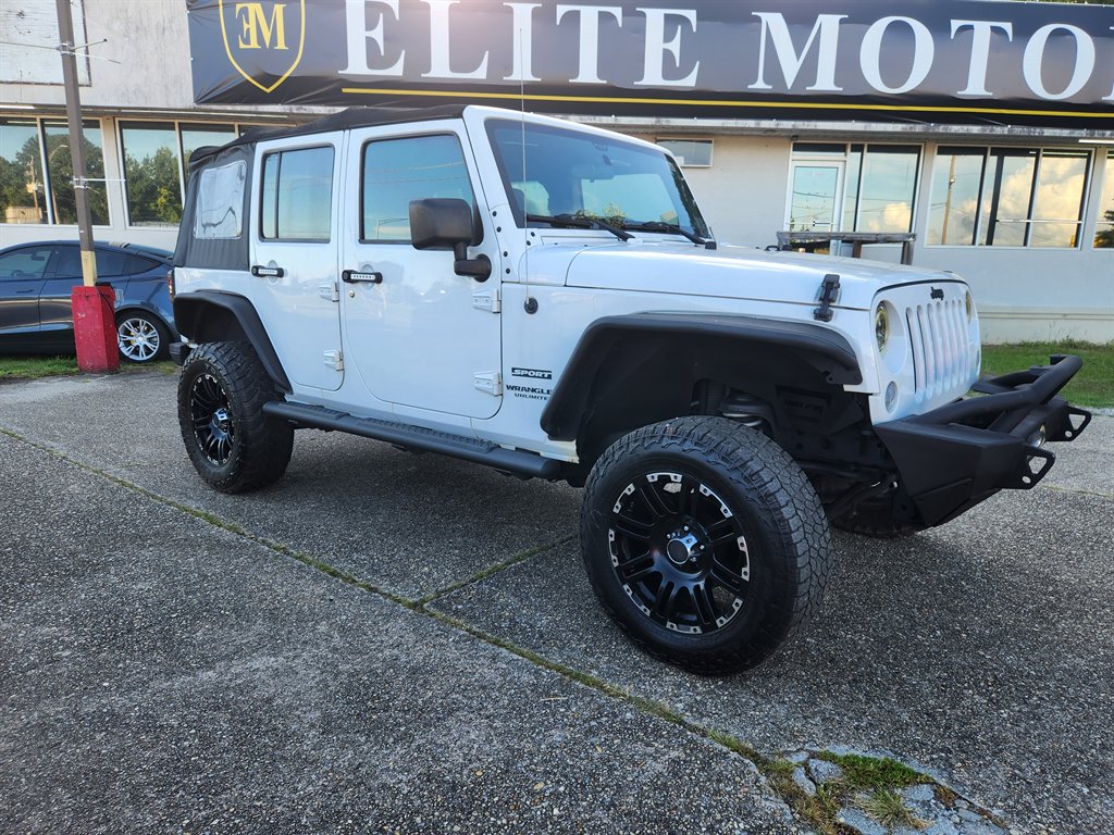 2015 Jeep Wrangler - $15,995