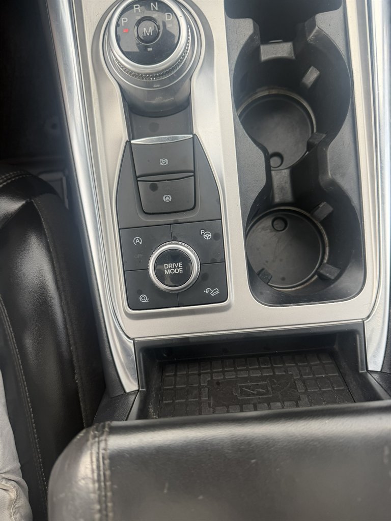 2021 Ford Explorer - $25,995