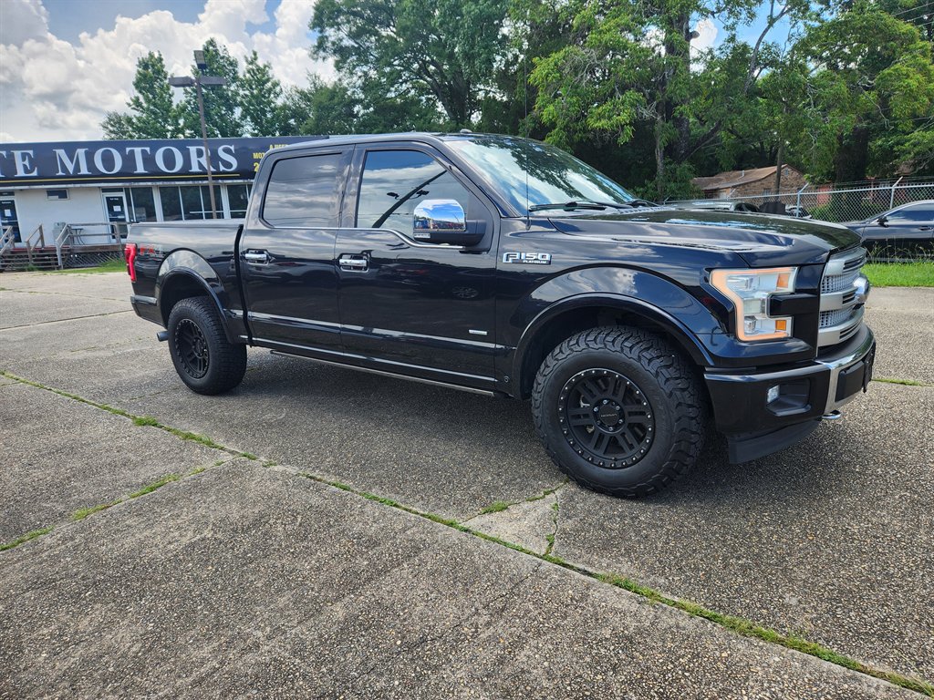 2017 Ford F-150 - $22,799