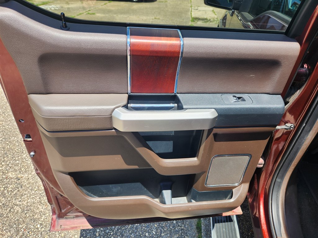 2015 Ford F-150 - $20,995