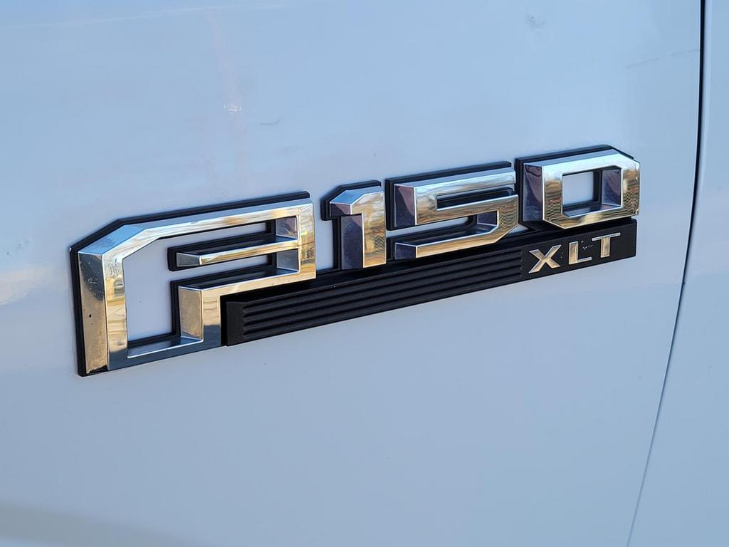 2017 Ford F150 XLT photo