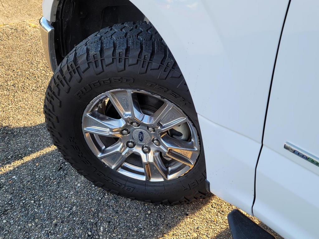 2017 Ford F150 XLT photo