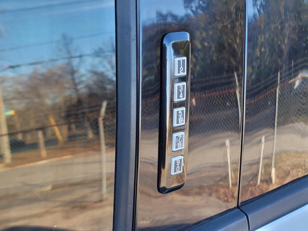 2017 Ford F150 XLT photo