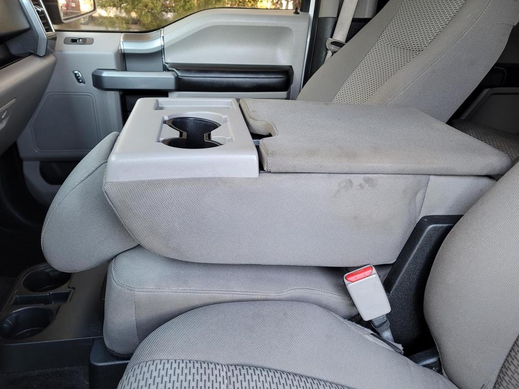 2017 Ford F150 XLT photo