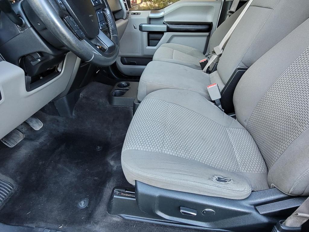 2017 Ford F150 XLT photo