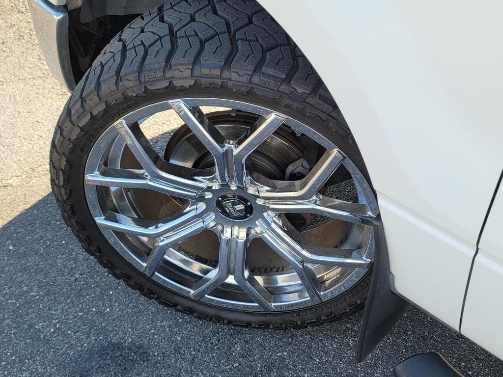 2010 Ford F-150 XLT photo