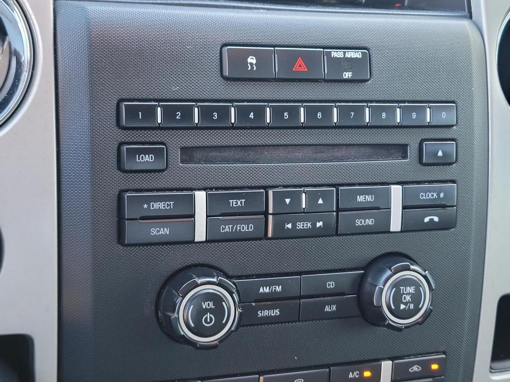 2010 Ford F-150 XLT photo