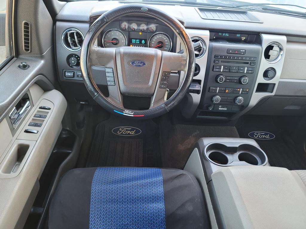 2010 Ford F-150 XLT photo