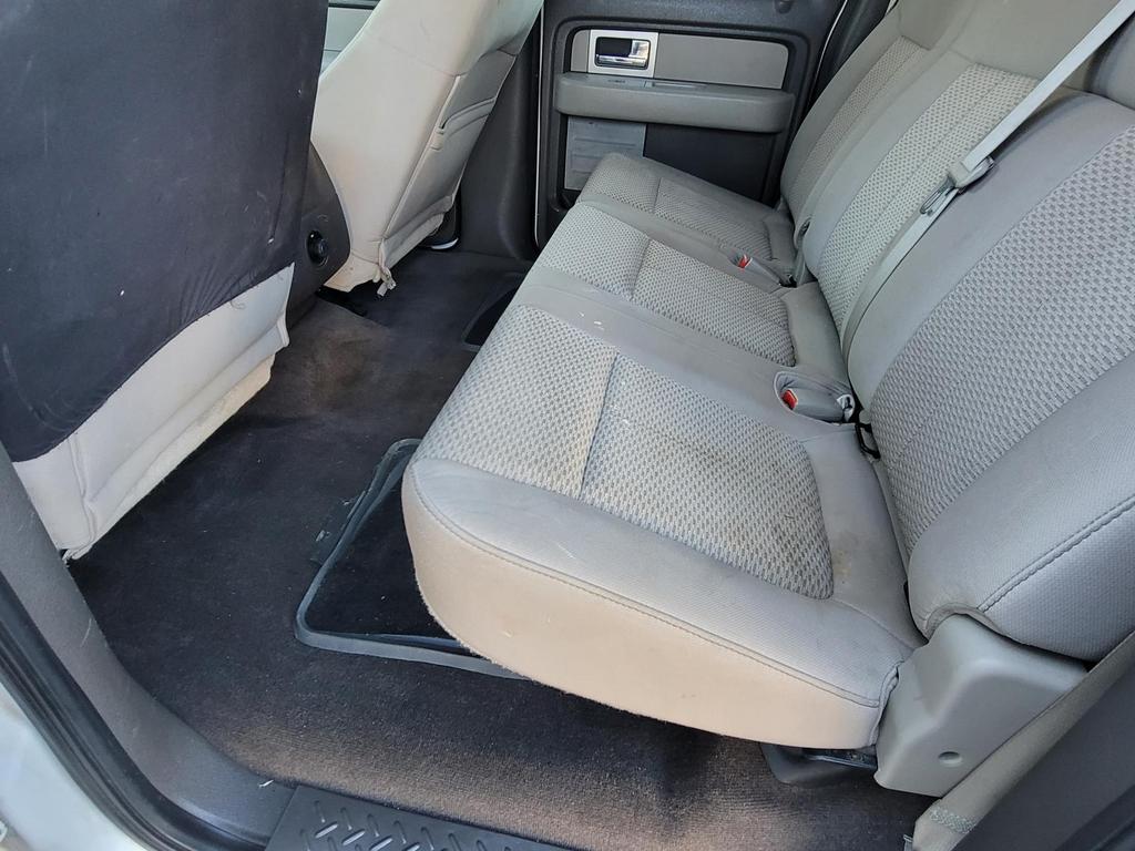 2010 Ford F-150 XLT photo