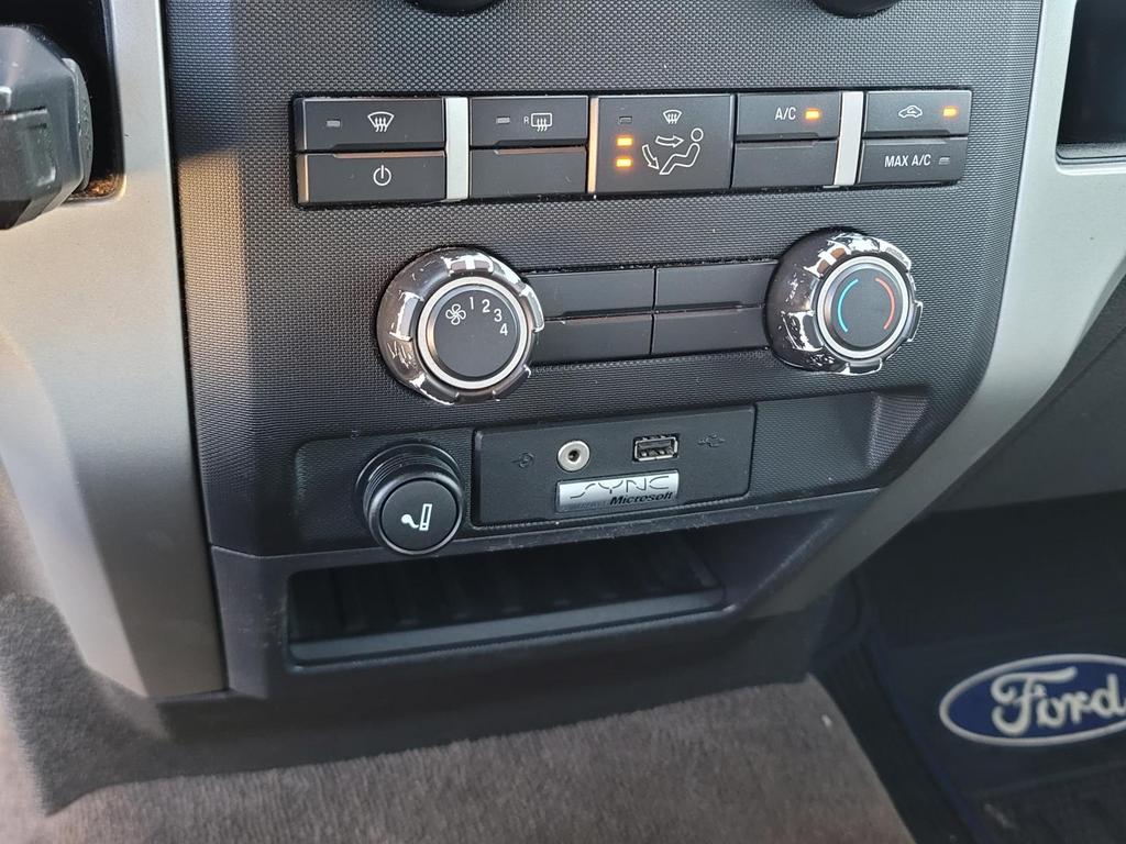 2010 Ford F-150 XLT photo