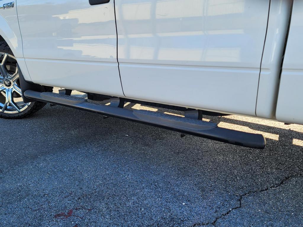 2010 Ford F-150 XLT photo