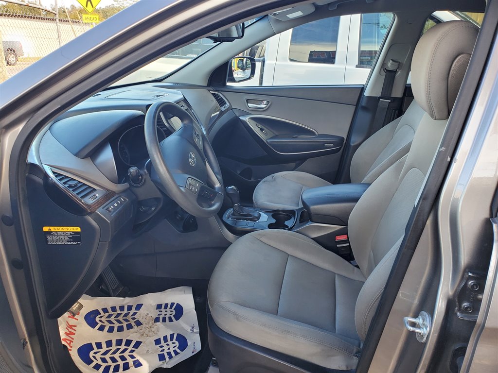 2017 Hyundai Santa Fe Sport - $17,900