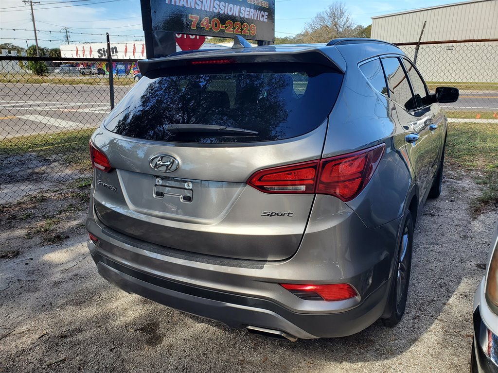 2017 Hyundai Santa Fe Sport - $17,900
