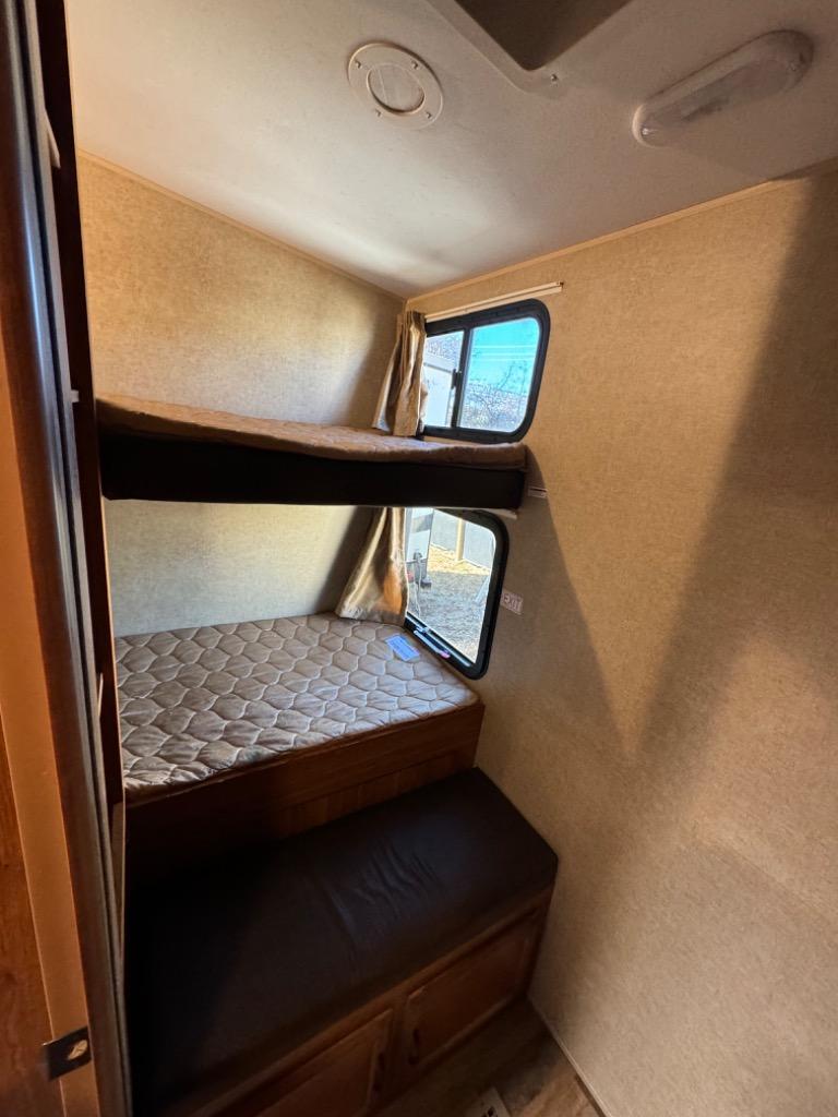 2016 StarCraft Bunkhouse - $16,900
