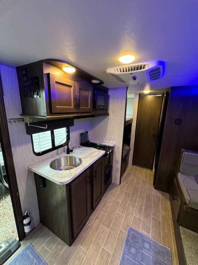 2021 Forest River Wolf pup 17JG - $13,700