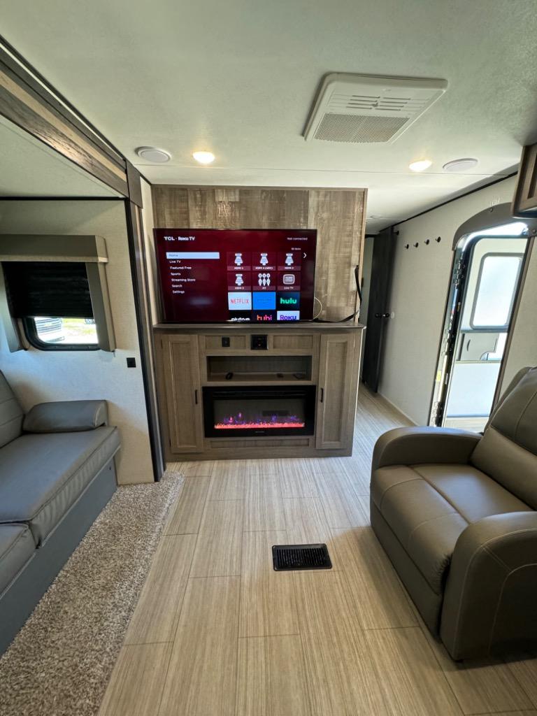 2021 Keystone Hideout - $21,900