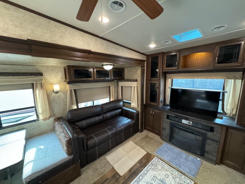 2016 Forest River Sierra Towables - $17,900