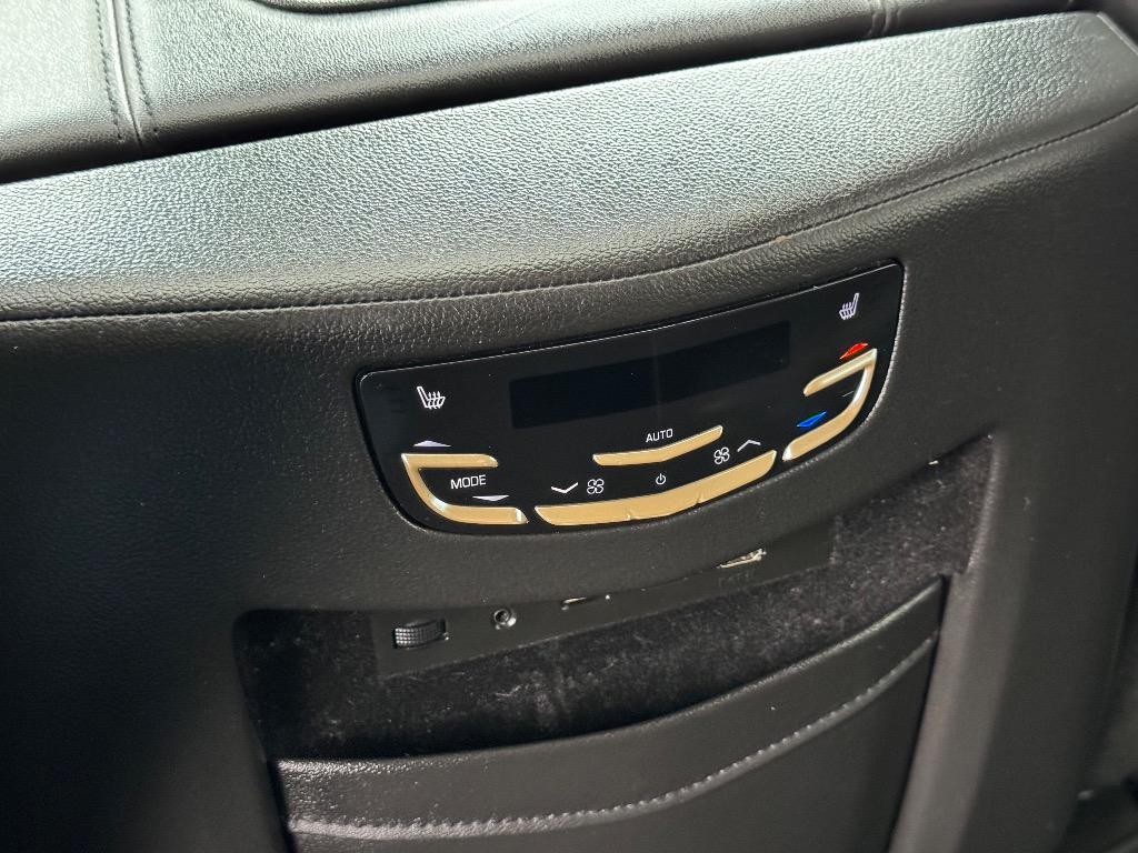 2019 Cadillac Escalade ESV Premium photo