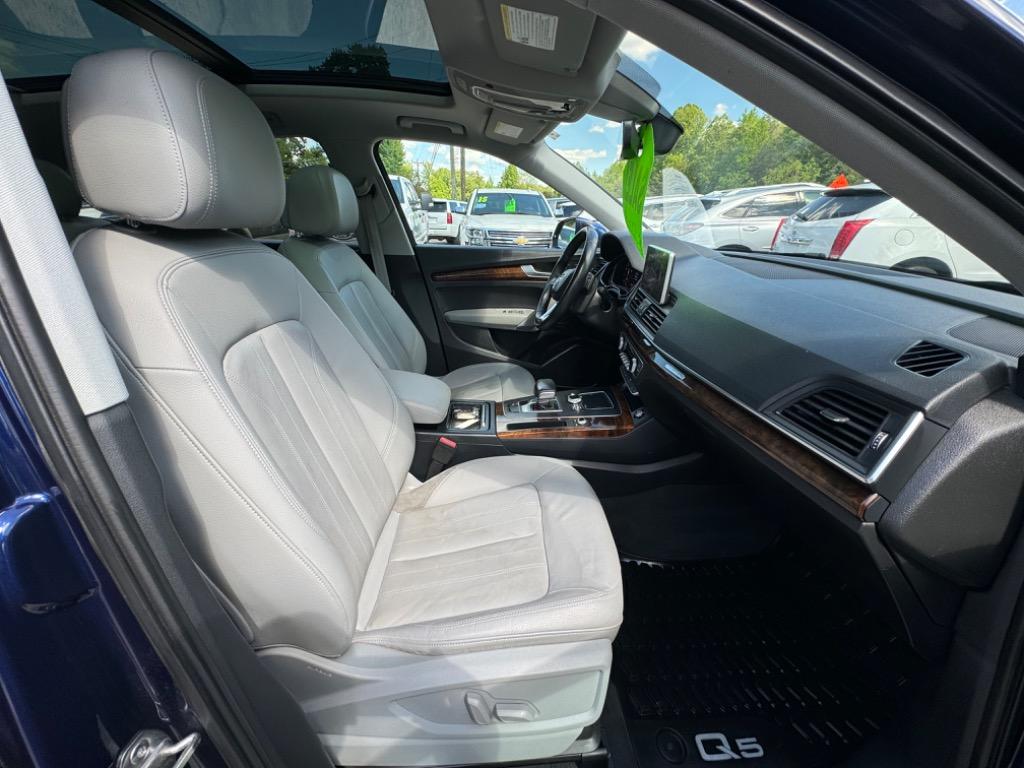 2018 Audi Q5 Premium Plus photo