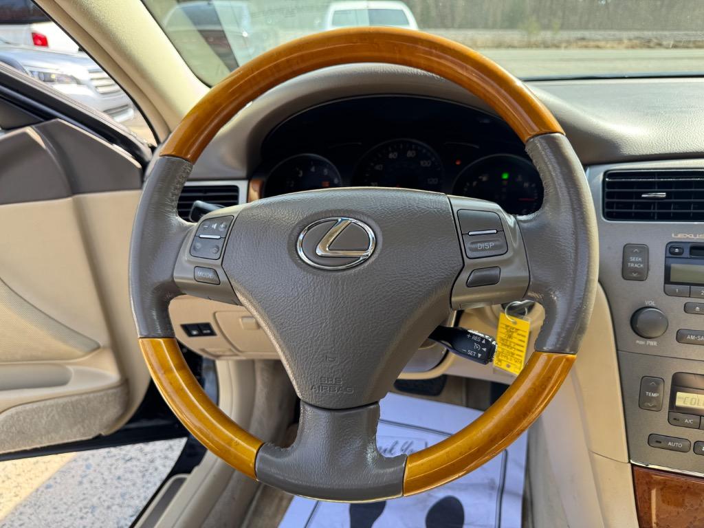 2005 Lexus ES 330 photo