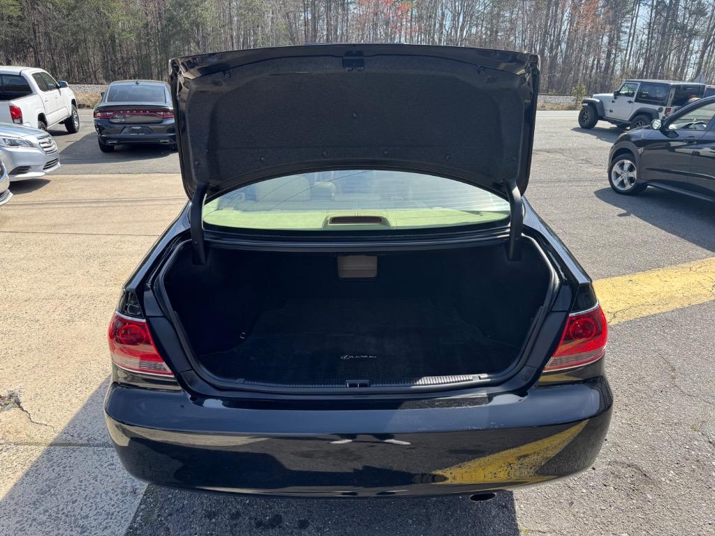 2005 Lexus ES 330 photo
