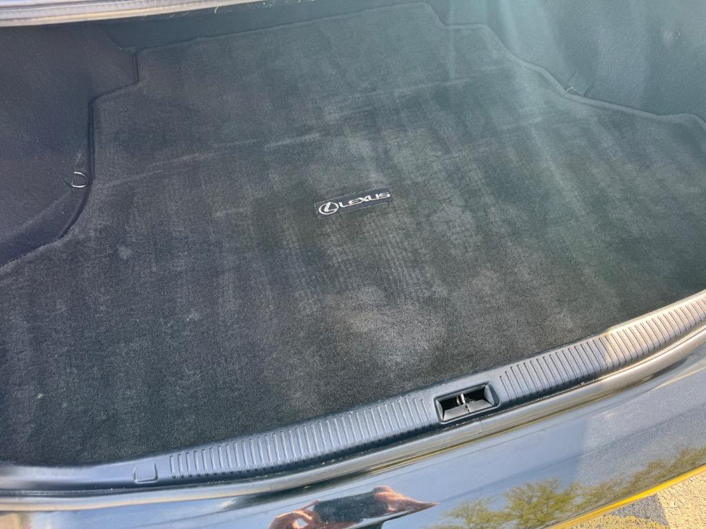 2005 Lexus ES 330 photo