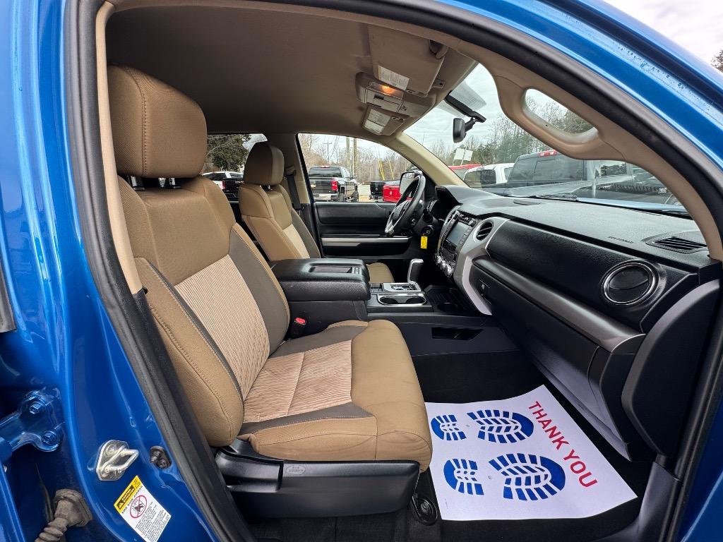 2016 Toyota Tundra SR5 photo