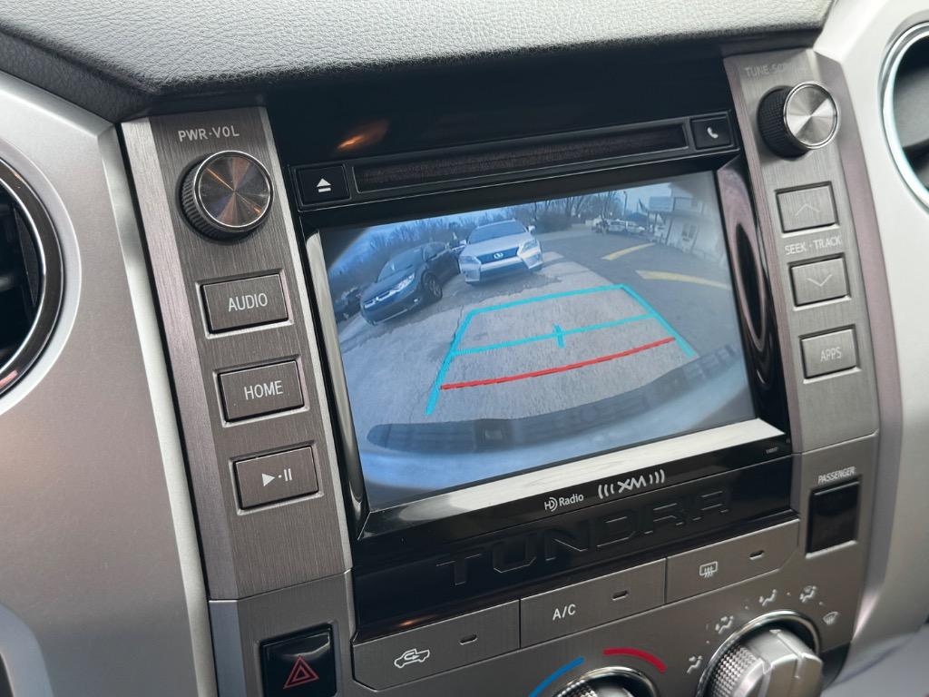 2016 Toyota Tundra SR5 photo