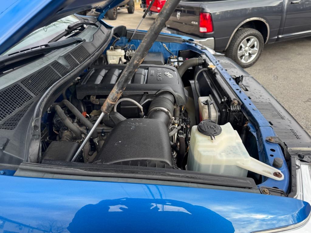 2016 Toyota Tundra SR5 photo