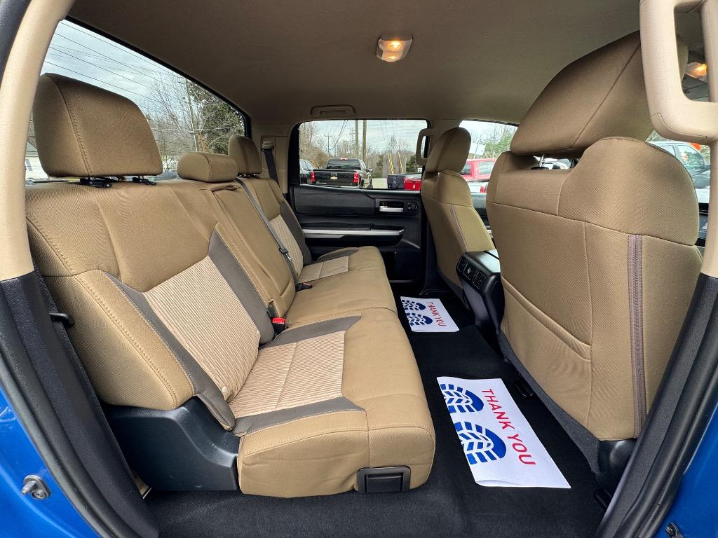 2016 Toyota Tundra SR5 photo